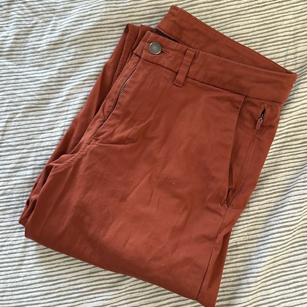 Lululemon Commission Pant 30W 32L Dark Terracotta